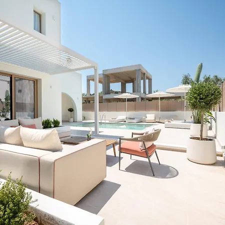 Aria Luxury Living